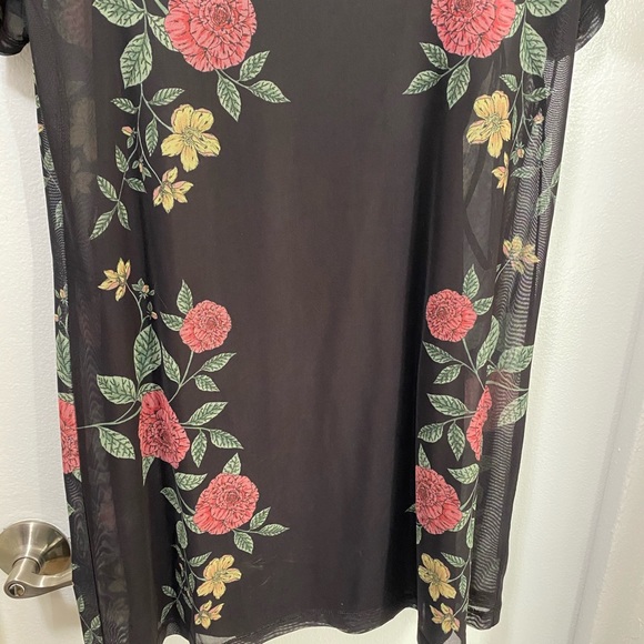 Minkpink night rose tee dress size small - Picture 9 of 10